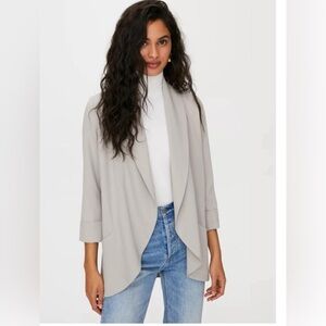Aritzia Wilfred Chevalier Gray Jacket Lightweight Open Front Blazer Jacket Sz 4